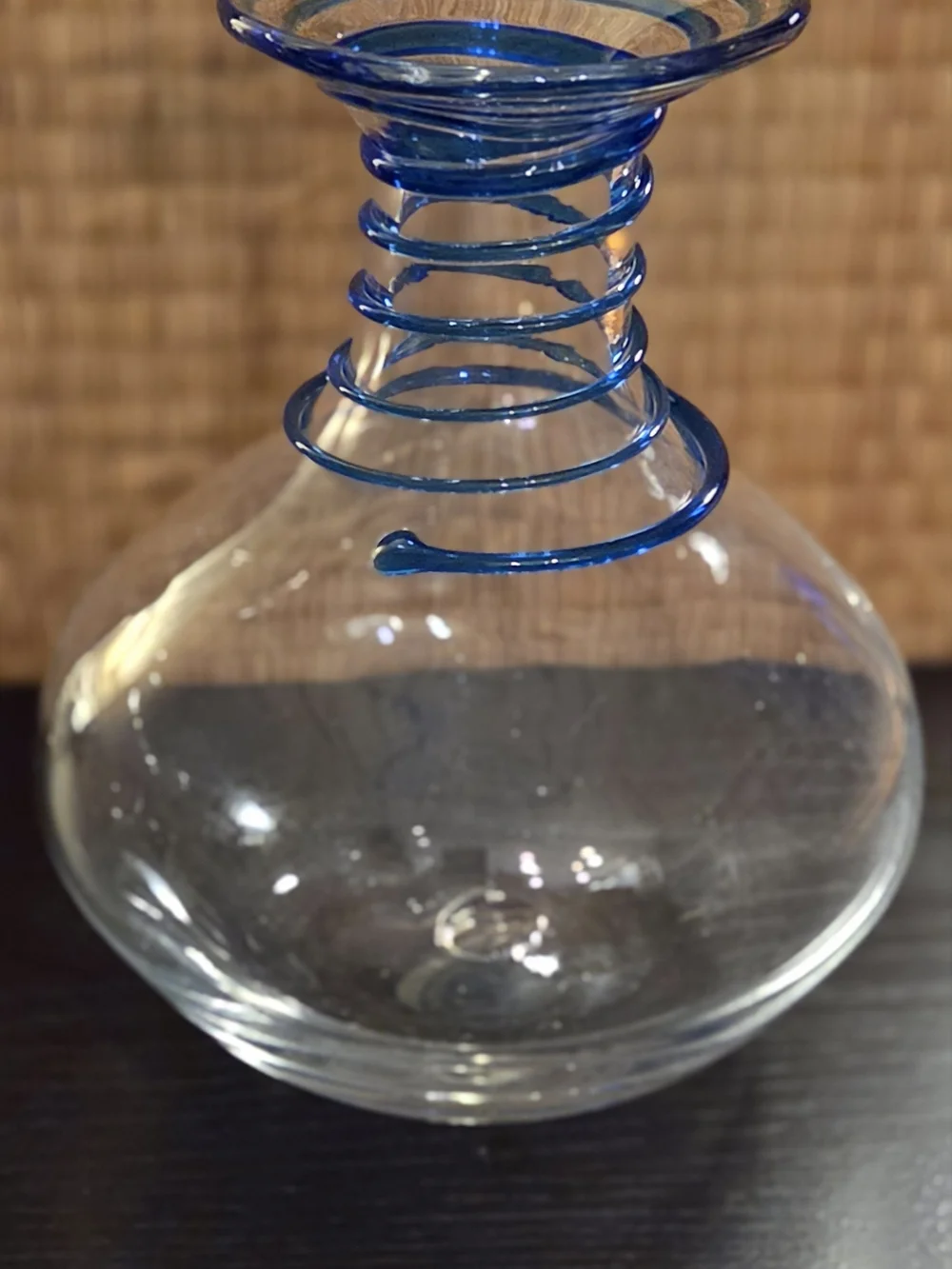 Vintage Handmade Art Glass Clear & Blue Spiral Coil Vase 7